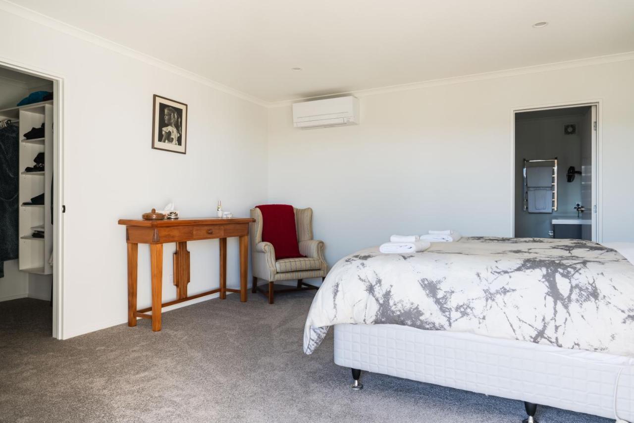 Modern Family Friendly Getaway Villa Dunedin Buitenkant foto